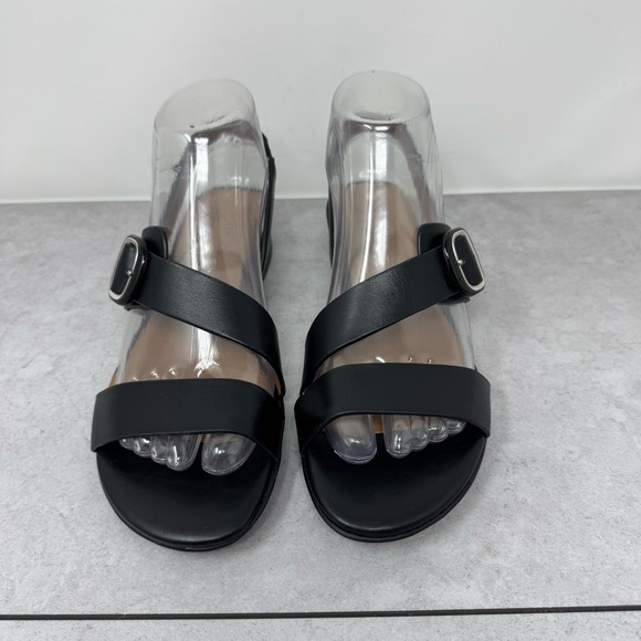 Naturalizer MEESHA Black Leather Buckle Strap Sandals Size 7 - Picture 2 of 10